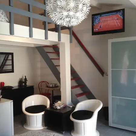 Le Verger De Sauvebonne Йер