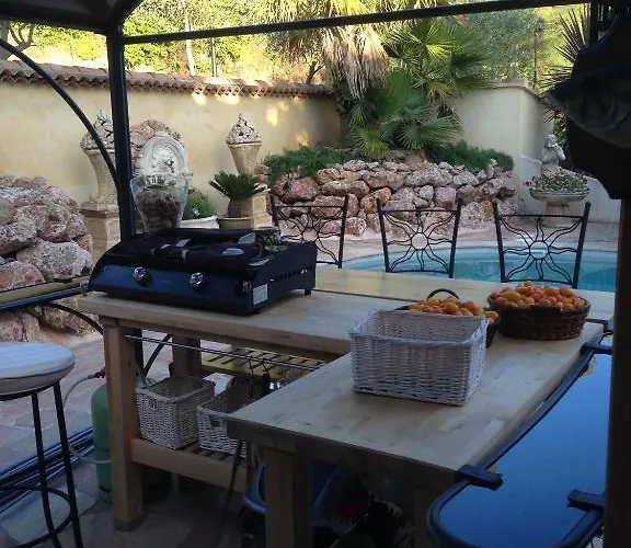 Le Verger De Sauvebonne 3*